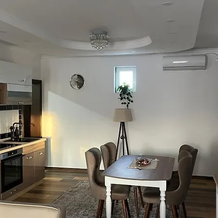 Apartment Airport Sky Lux Belgrad